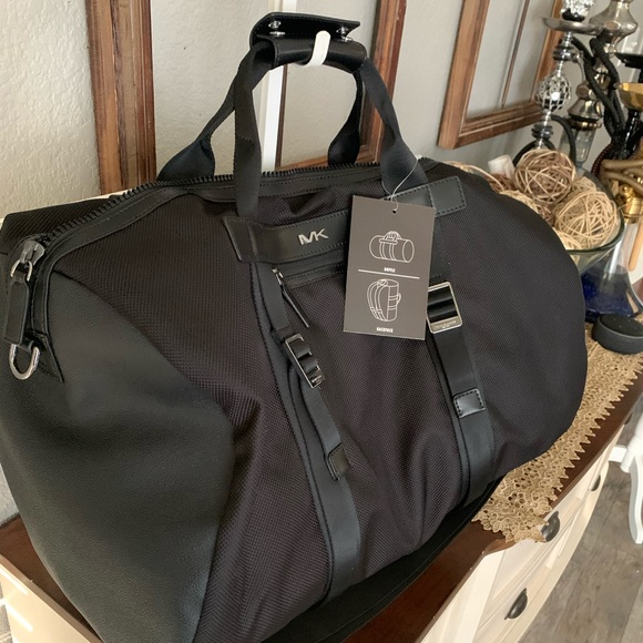 New Mk large men duffle/ backpack - Picture 13 of 15